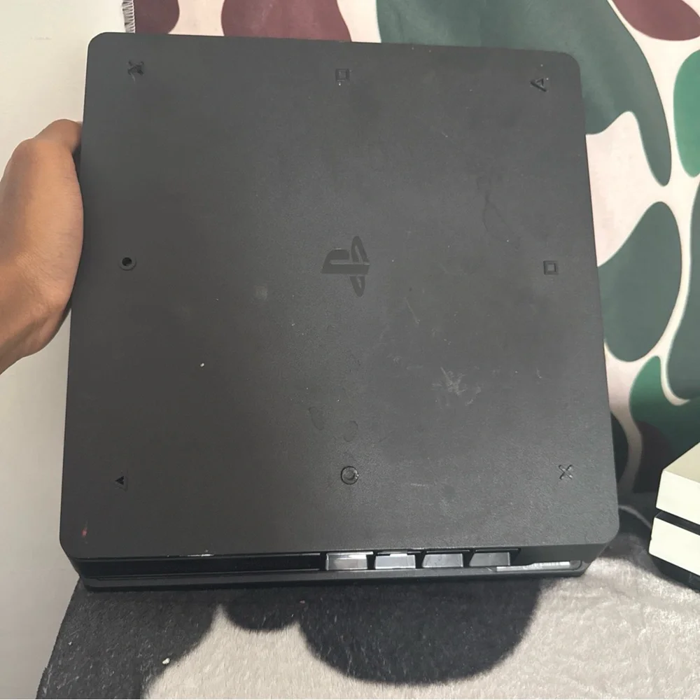 Sony PlayStation 4 Console - Classic Black